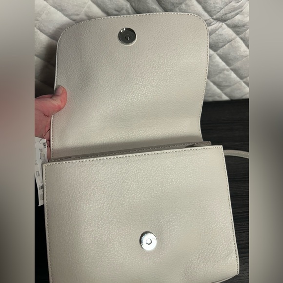 INC Cream Shoulder Bag Chain Purse - Picture 7 of 8